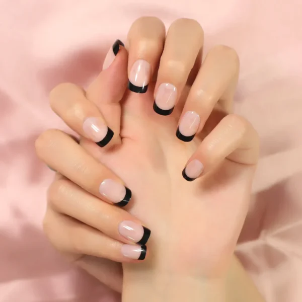 FRENCH TIPS NAILS